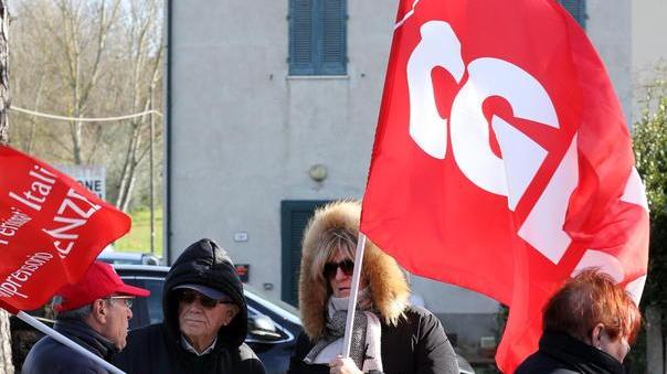 Operai mobilitati per il posto di lavoro