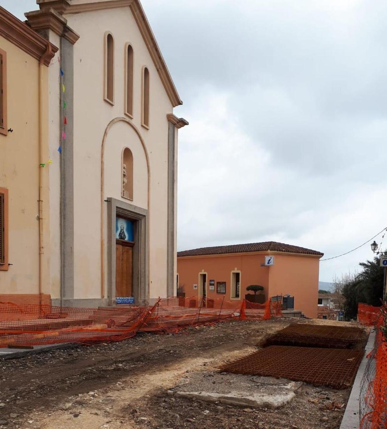 San Teodoro è un cantiere: nuovo pavimento di granito 