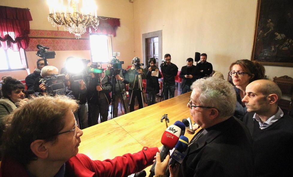Il vescovo e il silenzio dopo le confidenze raccolte 