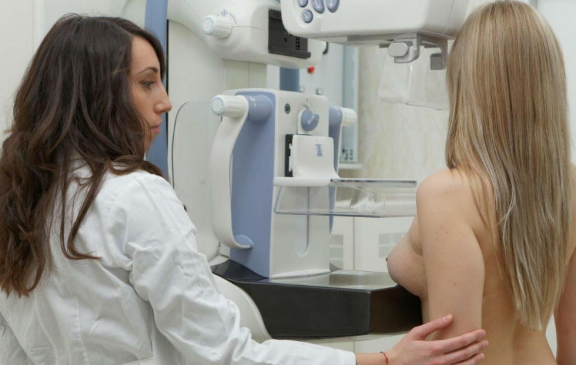 Tumori colon e mammella: riparte lo screening 
