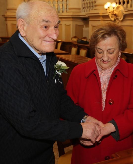 Il Mecco sposo a 81 anni «Emozione che vale più di tutti i gol che ho visto» 