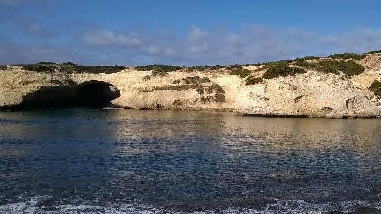 S’Archittu, doppia ordinanza di divieto