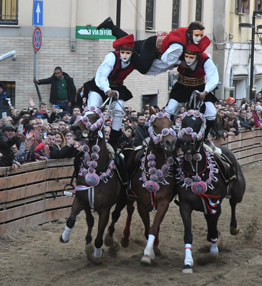 Discesa a sorteggio per tutti i cavalieri 