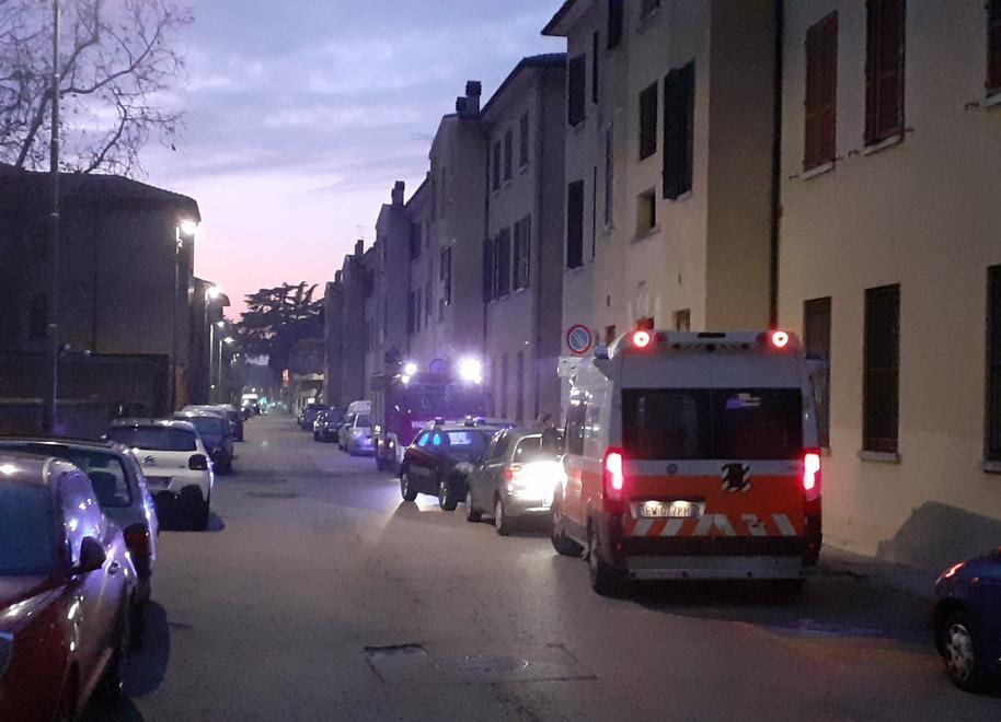 Ferrara, trovato morto in casa dopo una decina di giorni 