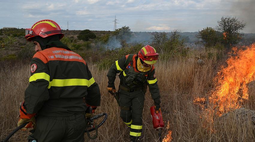 Corpo forestale, sì al contratto esclusivo 