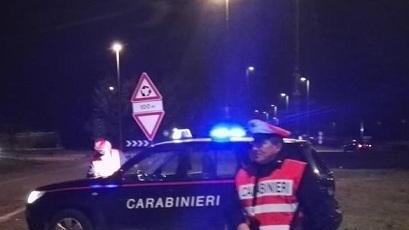Si spaccia per il fratello perché non ha la patente Ventenne denunciato
