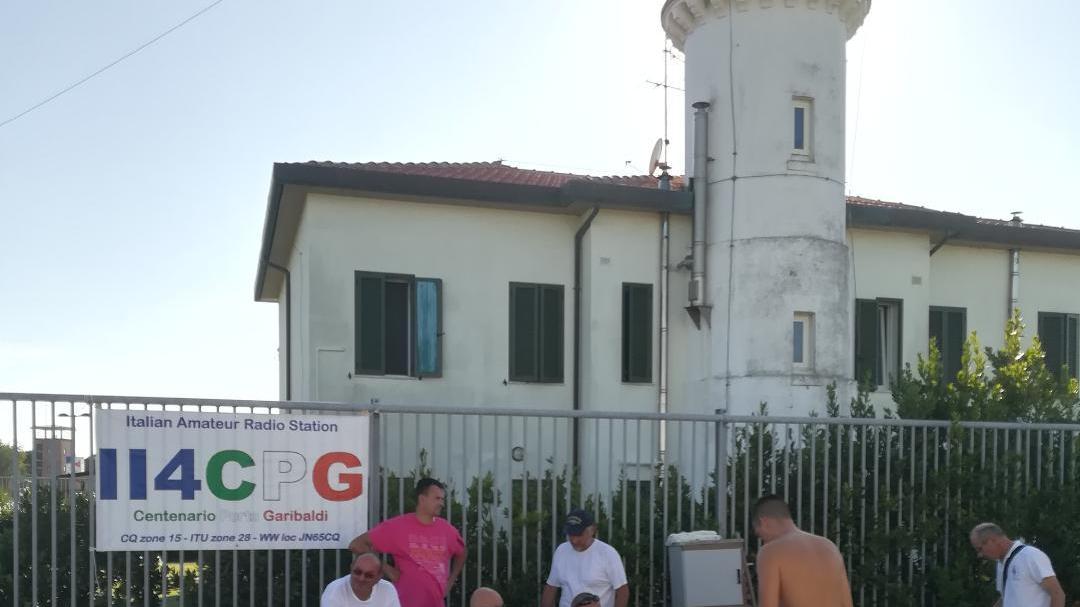 Nove radioamatori autorizzati portano la laguna nel mondo