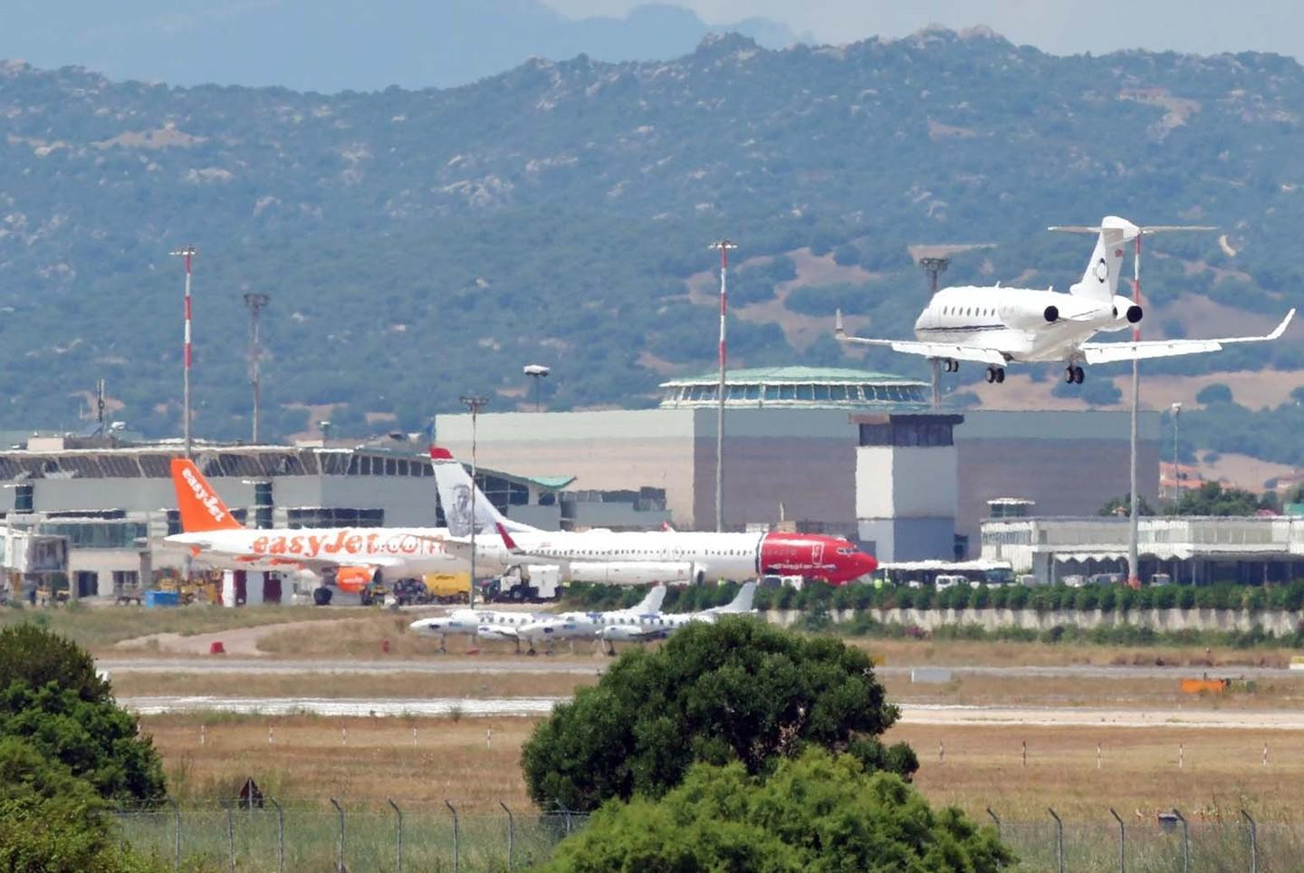 Olbia, chiude l’aeroporto: crescono i timori sul futuro di Air Italy 