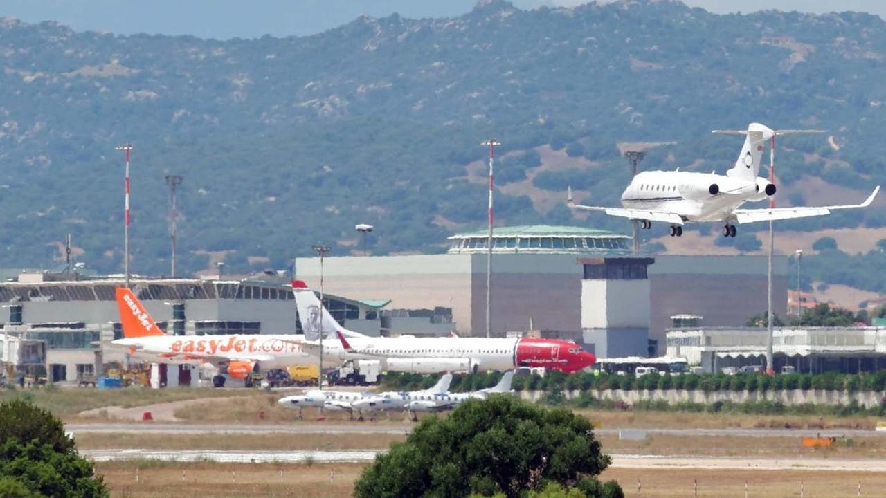 Olbia, chiude l’aeroporto: crescono i timori sul futuro di Air Italy 