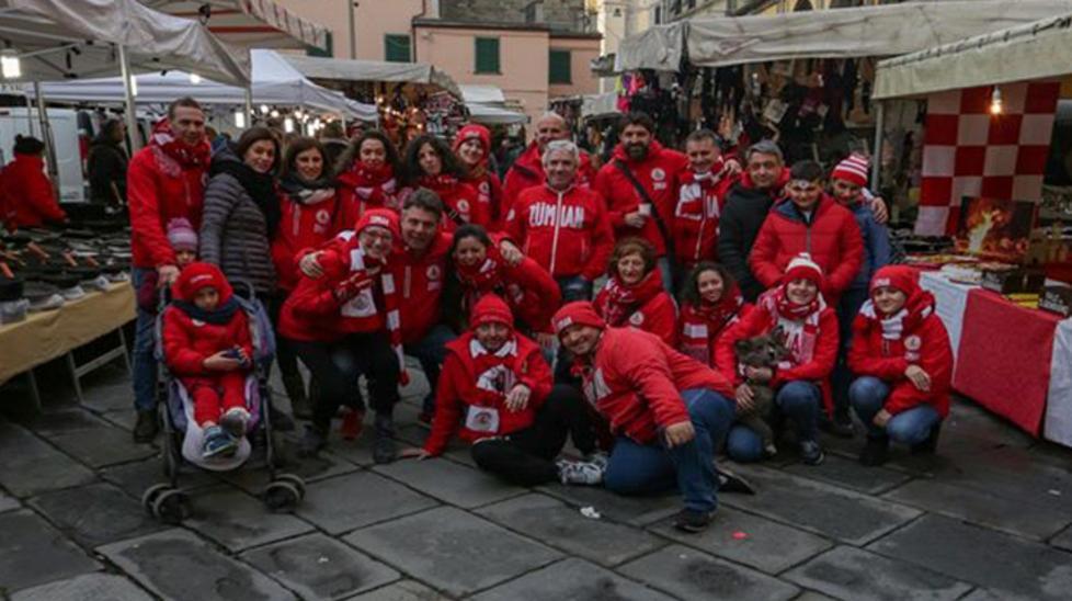 I fuochisti battono la pioggia Successo al falò di S. Geminiano 