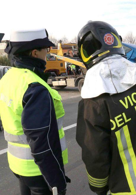 Mancate precedenze e distrazioni in auto Gli agenti studiano misure anti incidenti 