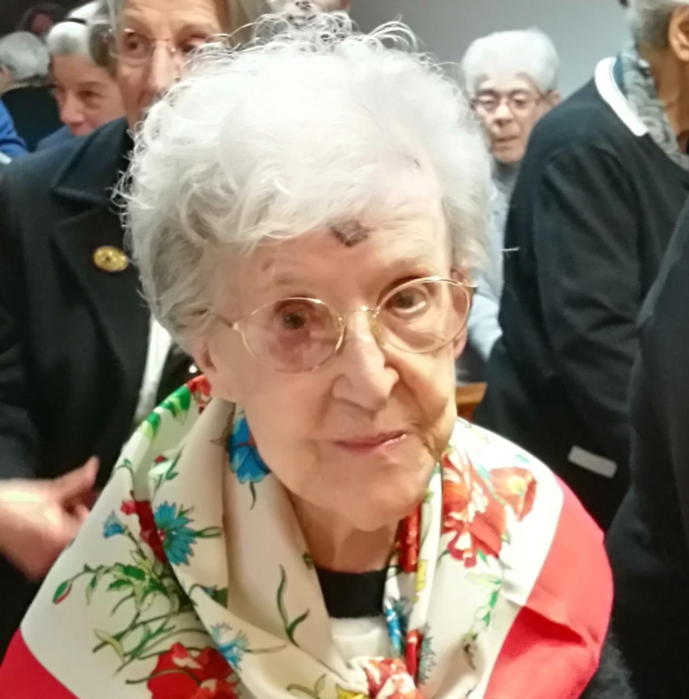 Signora Elvira festeggia cento anni