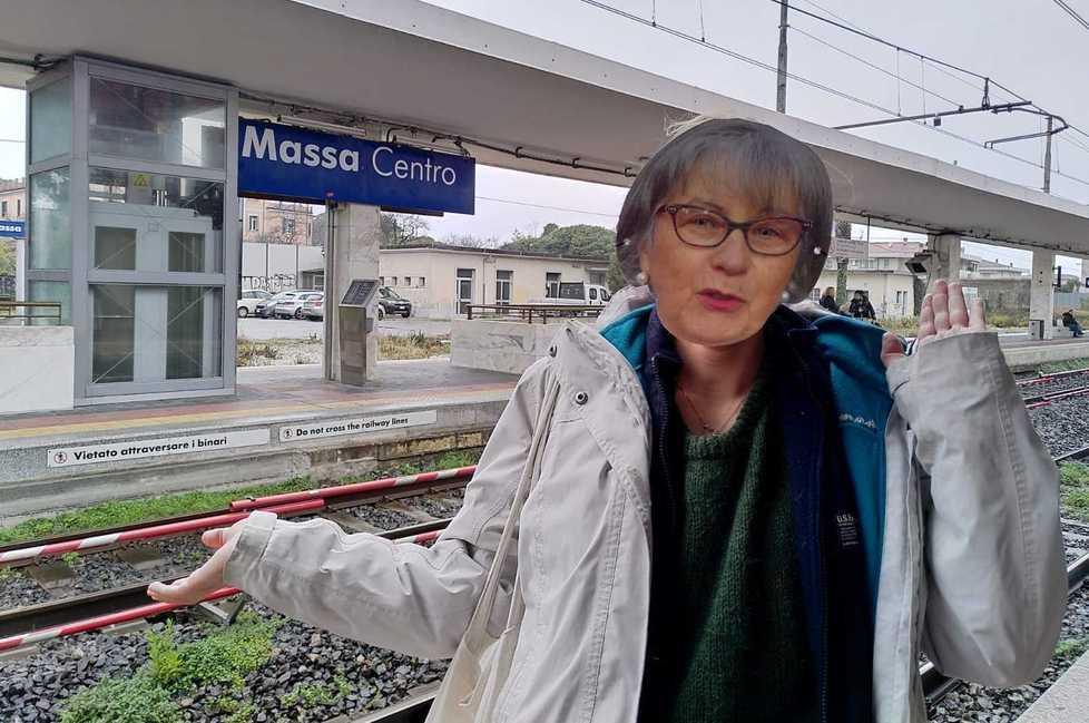 Dietro le maschere i volti di chi lotta per le Apuane 