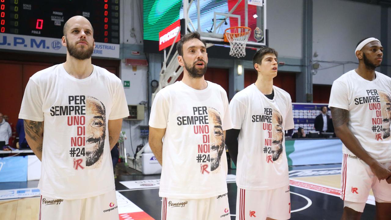 Il ricordo di Kobe Bryant della Grissin Bon nella partita contro il Cremona