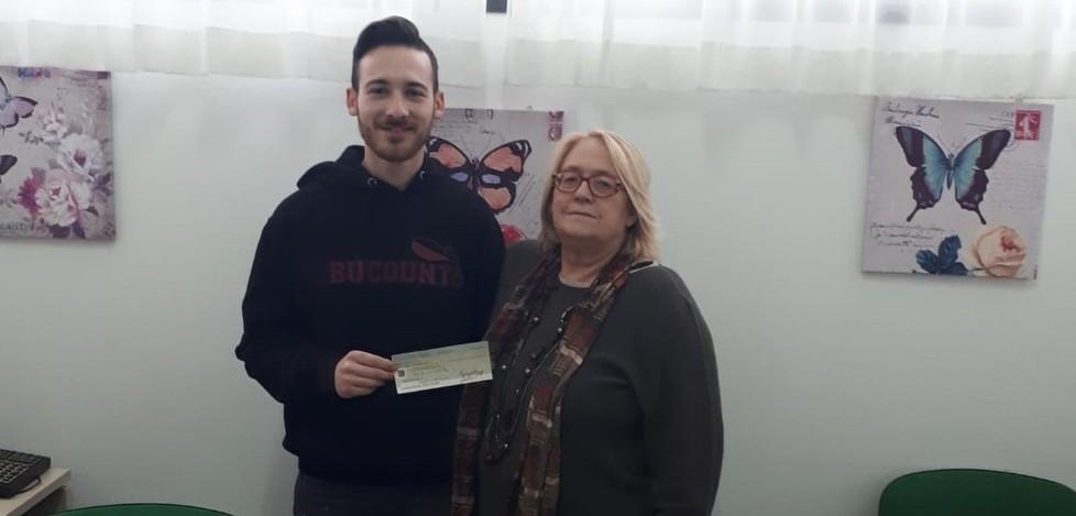 Fiera di beneficenza La Pro loco dona 1.200 euro alla Farfalla