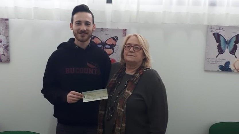 Fiera di beneficenza La Pro loco dona 1.200 euro alla Farfalla