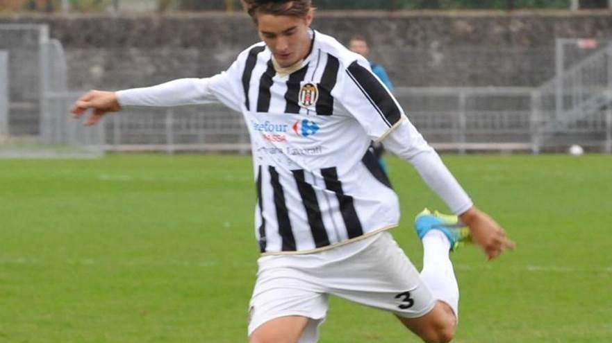 Lorenzo Barsotti con la maglia della Massese (foto d'archivio)