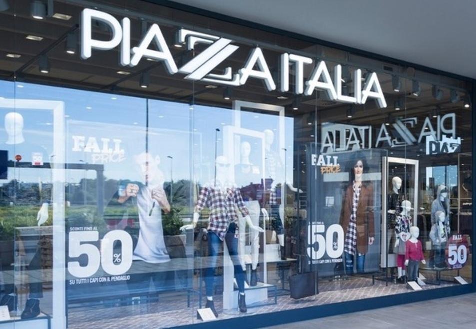 Un negozio Piazza Italia