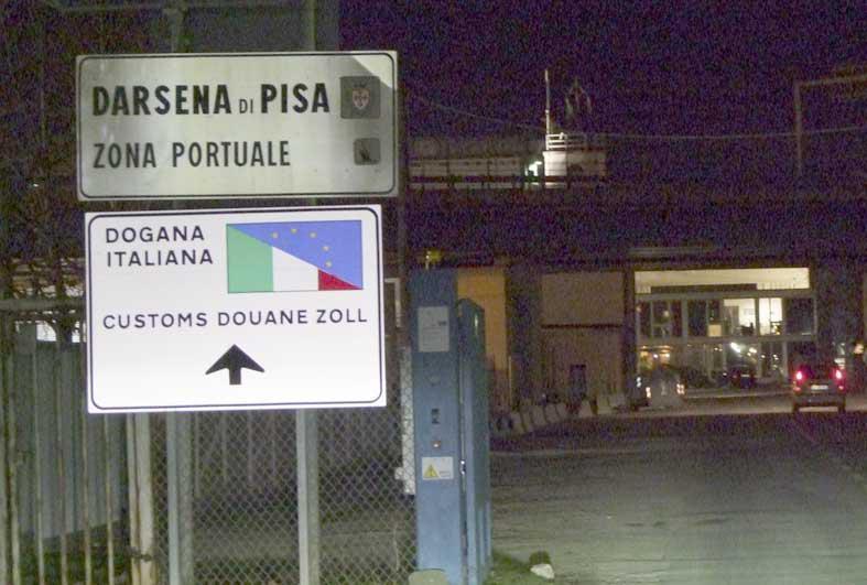 Le offrono un lavoro, apre la partita Iva e si ritrova truffata 