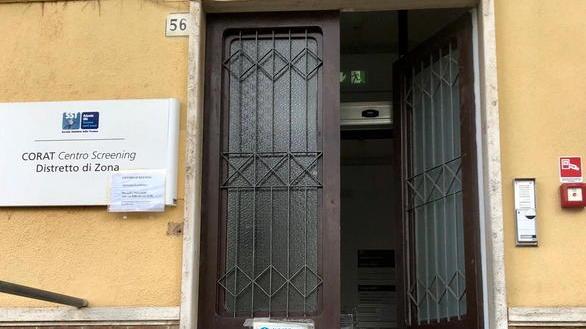 Scrivanie dove prima erano i medici dello sport