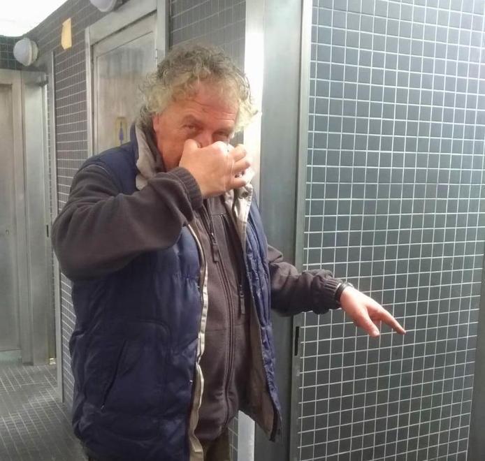 «Bagni indecorosi e indecenti al mercato di Navacchio» 