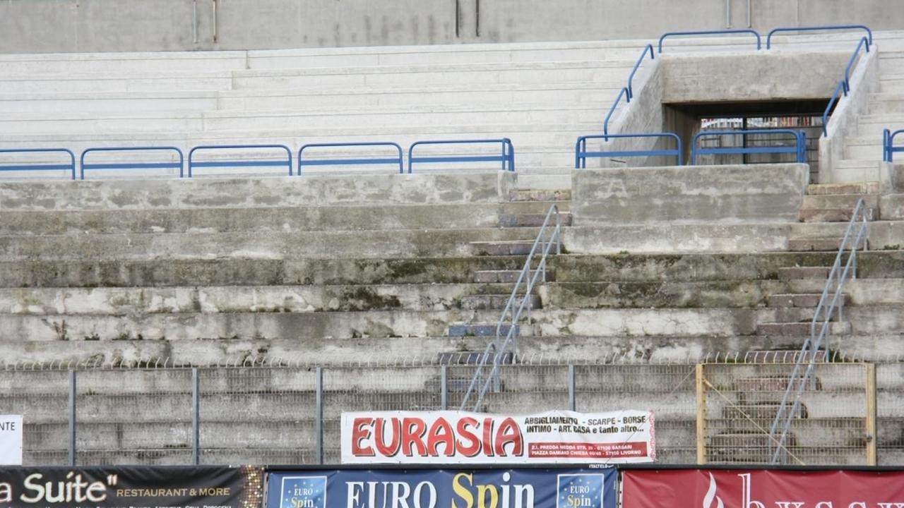 Il presidente della Torres: «Lo stadio è vergognoso pronti ad andare a Usini» 