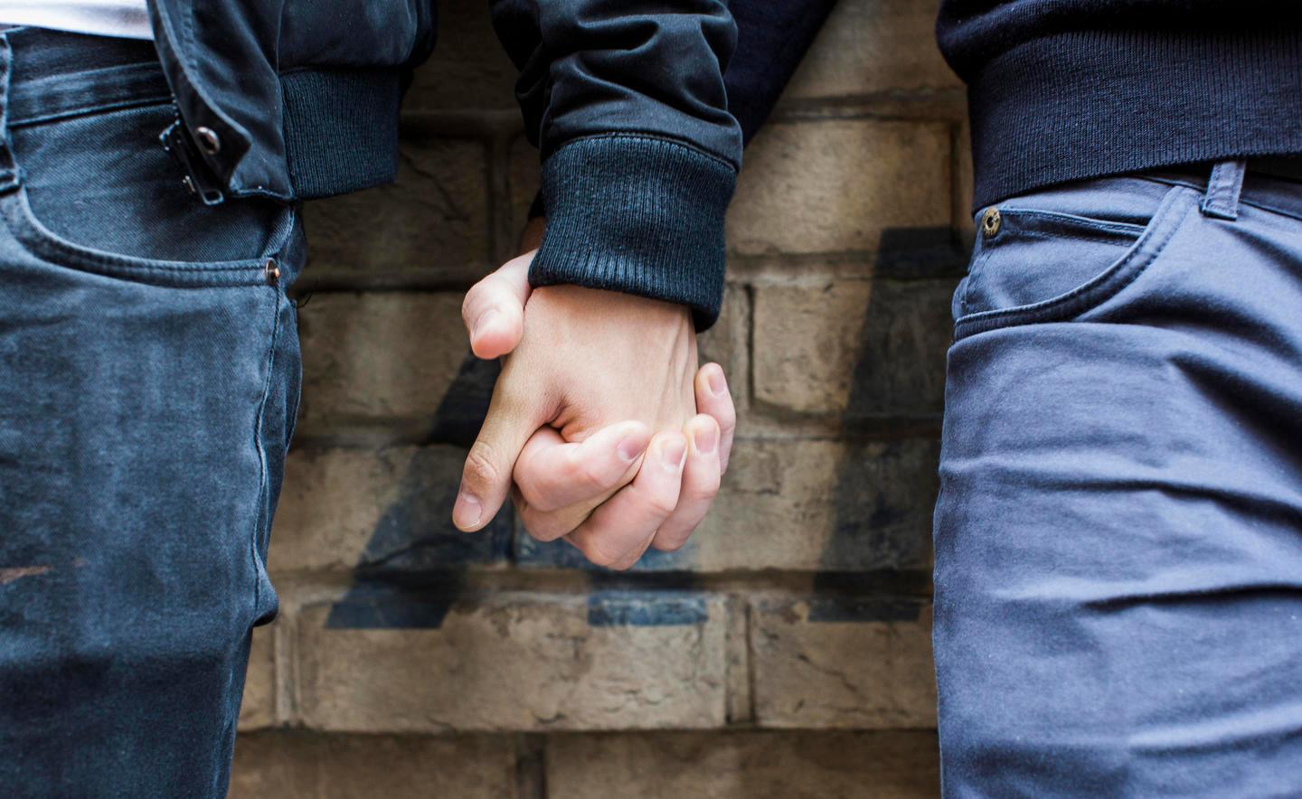 «Mio figlio gay deve morire» 