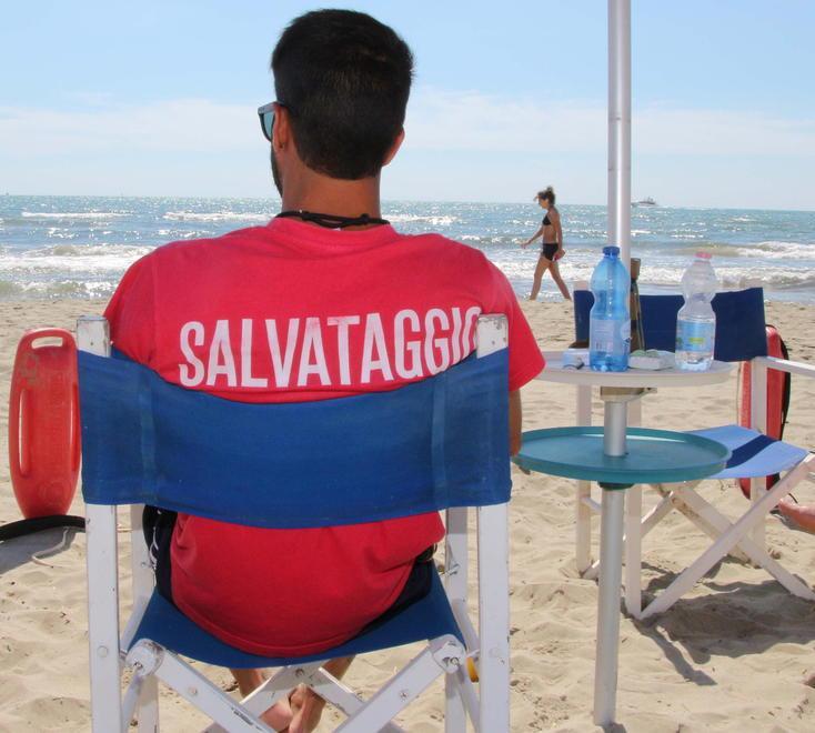 Versilia, è già estate: ecco i ristoranti, alberghi e bagni che cercano personale