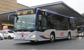 Violenza sessuale, autista del bus aggredita al capolinea 