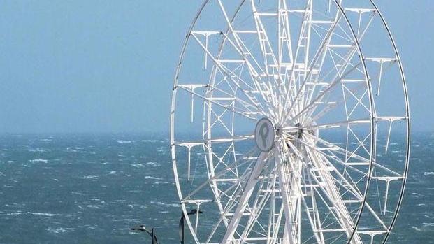 Ancora un rinvio per la ruota panoramica