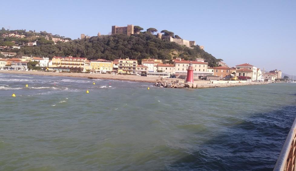 Finiti i lavori all’imbocco del porto canale, adesso la barriera è scomparsa 