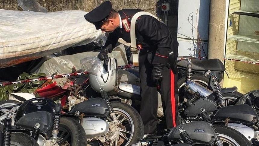 Sgominato il racket dei motorini rubati i carabinieri arrestano tre livornesi