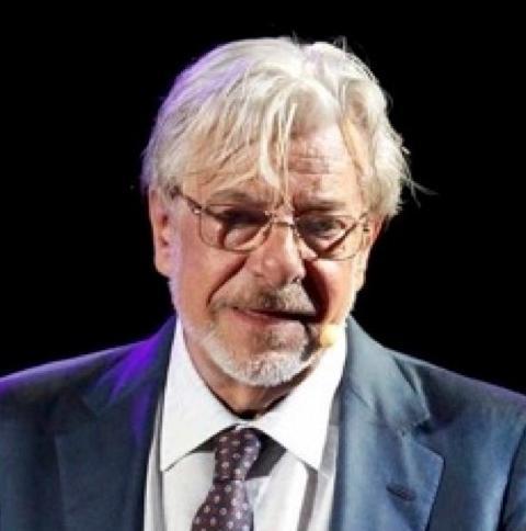 Giannini porta in scena l’amore per le donne Tra Neruda e Marquez