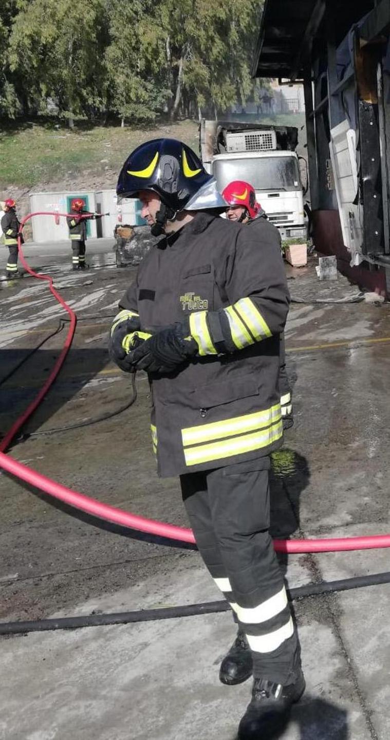 Bortigali, un rogo devasta lo stabilimento Milia srl 