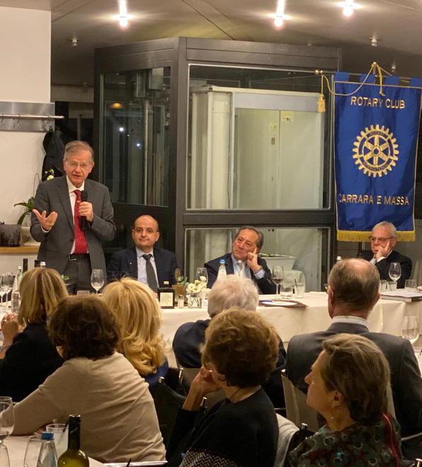 Un momento dell'incontro organizzato dal Rotary