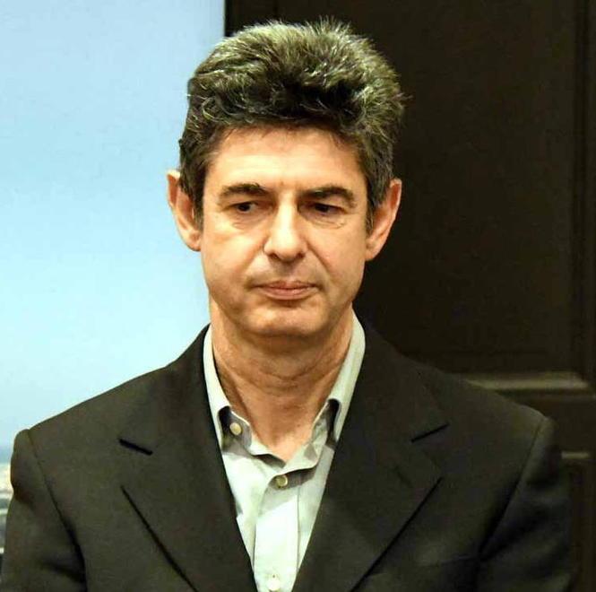 Stasera il confronto del Tirreno: si parla della crisi del centro e del piano della sosta 