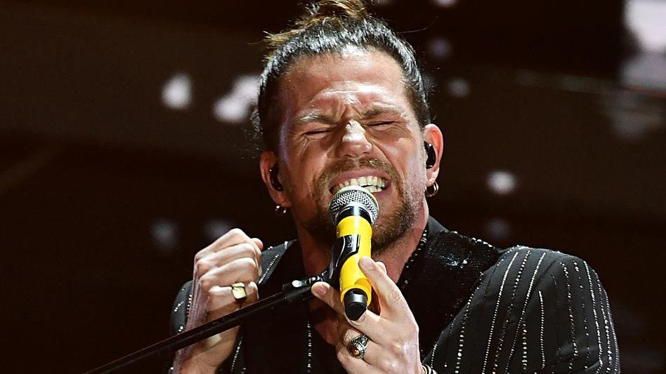 Sul palco il graffio di Nigio, a Sanremo canta l’amore