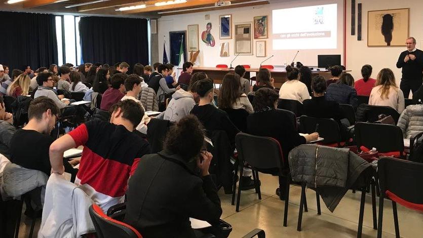 Gli studenti a scuola di libero pensiero con Iniziativa laica