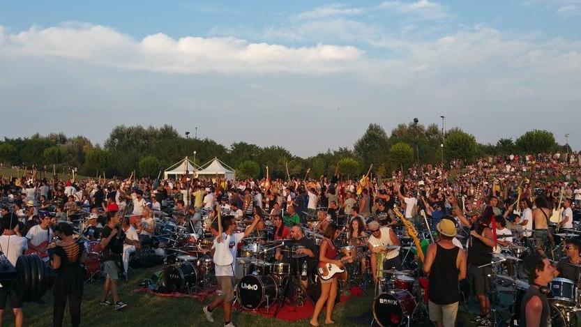 «Al Festival con la forza di Rockin’1000 perché la musica non ha confini né barriere»