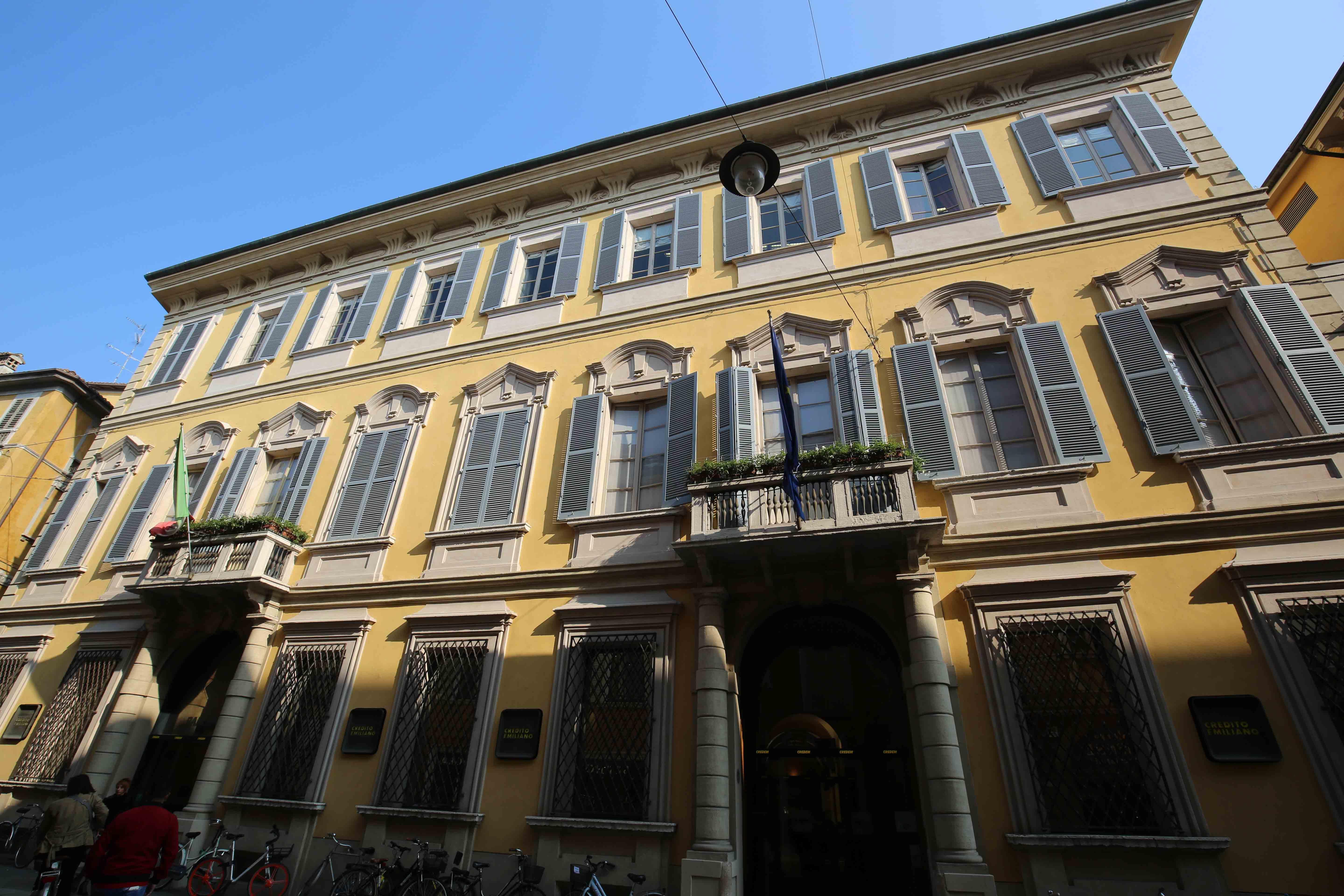 Il Credem tratta per acquistare la Cassa di Risparmio di Cento 