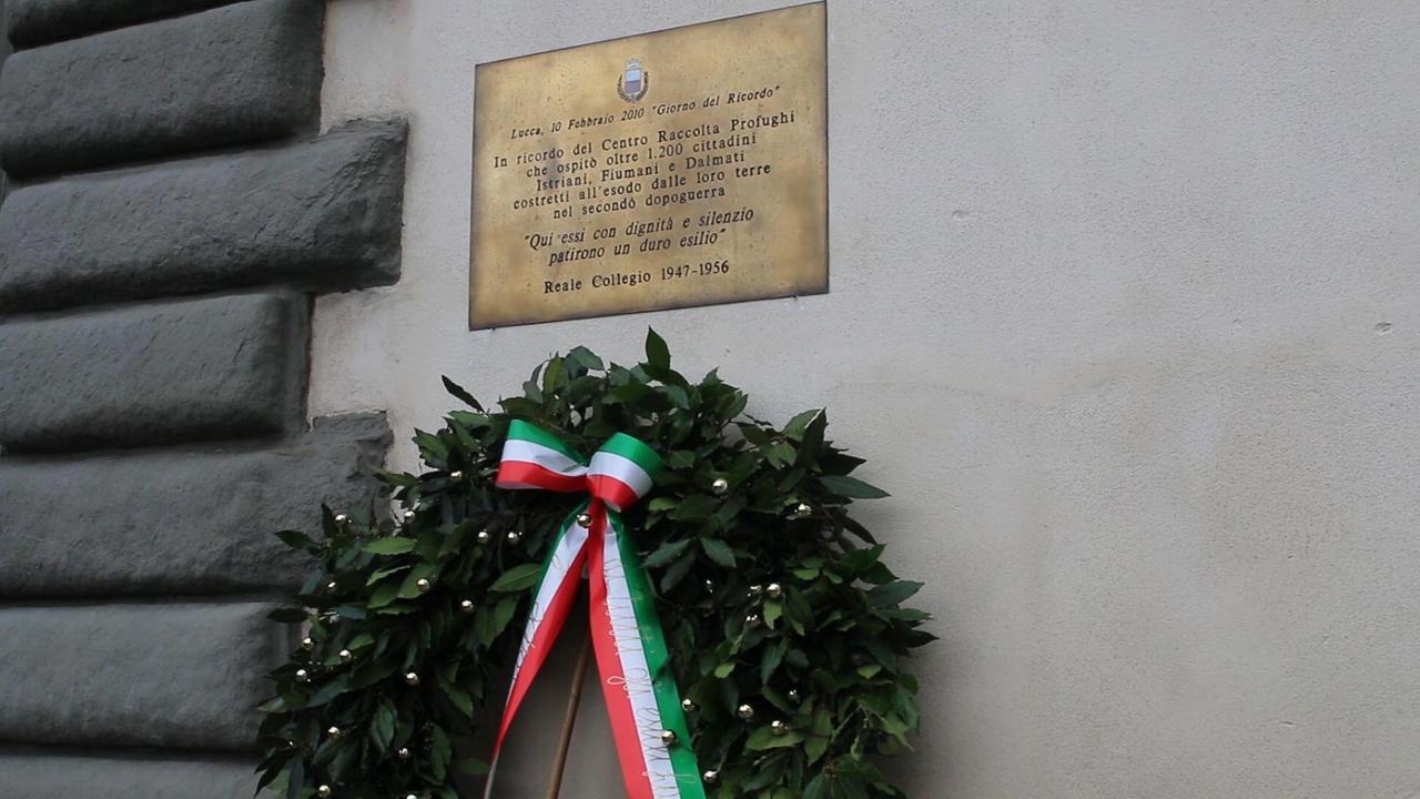 Un omaggio delle vittime delle Foibe (foto d'archivio)