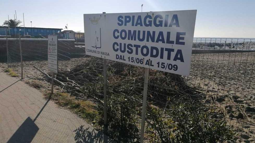 Il mare d’inverno è inaccessibile. Ed è un’incognita il Piano dell’arenile