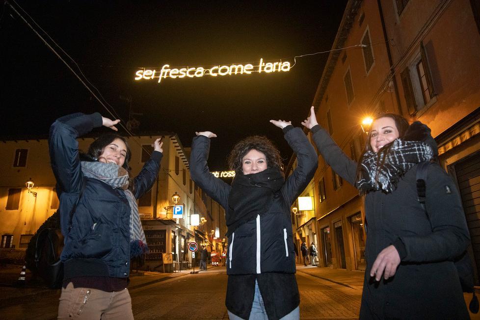 Albachiara illumina Zocca Vasco: «È un pensiero stupendo» 