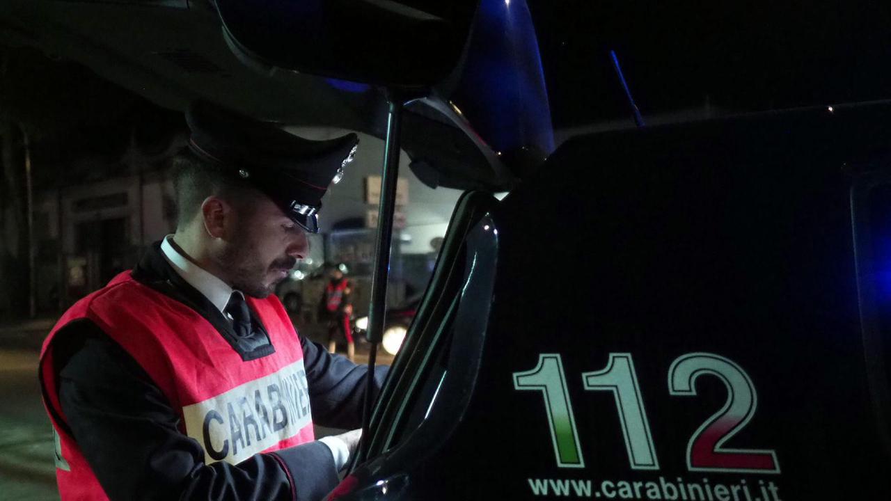 Forzano posto di blocco: inseguiti e arrestati