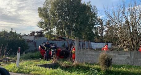 San Sperate, perde il controllo dell'auto che si ribalta: autista ferito