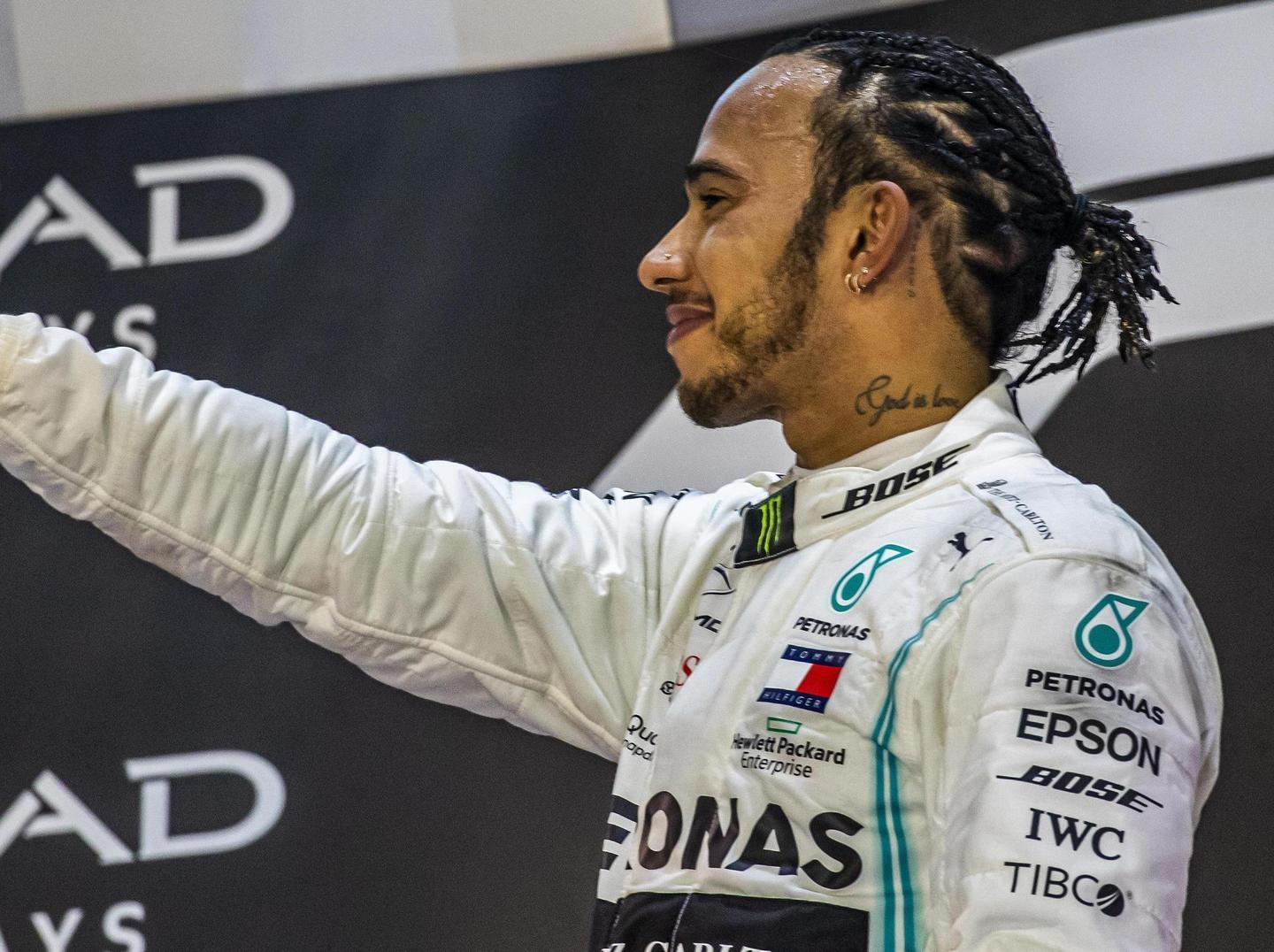 Hamilton scalda i motori: «Sono in formissima» 