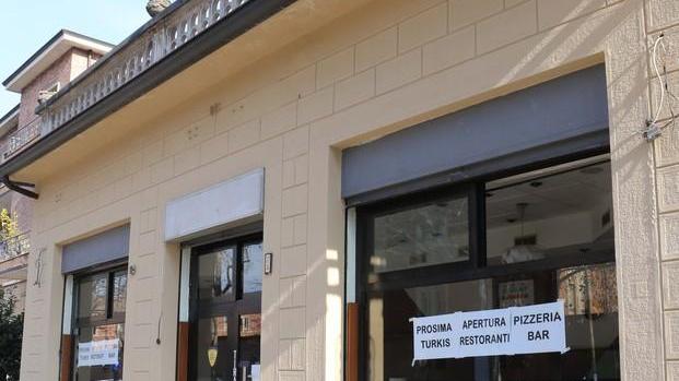 Il bar Esperia rinasce come ristorante turco dopo l’aggressione