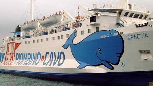 Moby Giraglia contro gli scogli sulla linea per Bonifacio