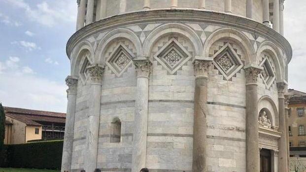 La denuncia dei vigili: «Sempre i soliti agenti nella zona Duomo»