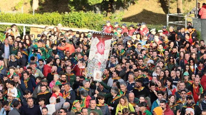 Le elezioni fanno diventare il Palio un rebus